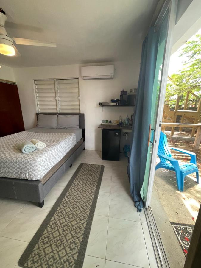 Las Olas Beach Apartments Arecibo Eksteriør billede