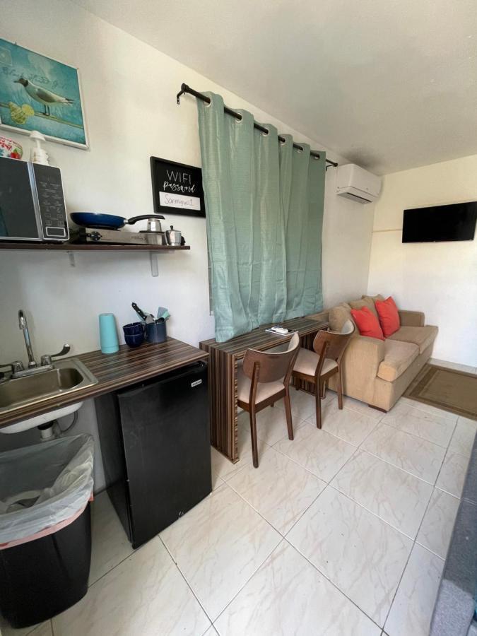 Las Olas Beach Apartments Arecibo Eksteriør billede
